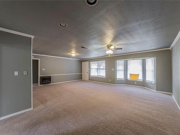4th image of 3568 Half Moon Dr