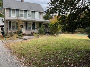 65 Church Rd, Airmont, NY 10952