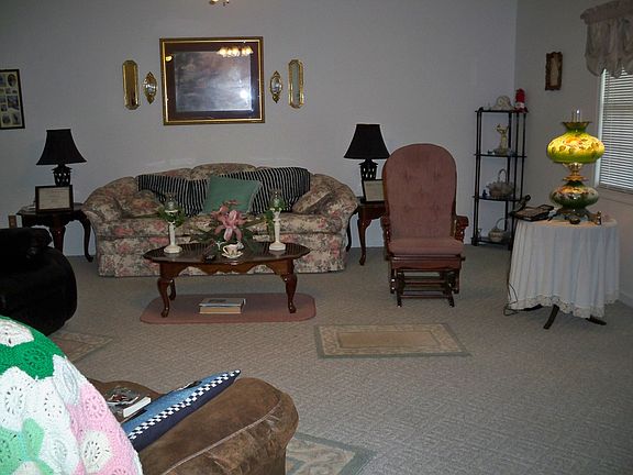 2nd image of 800 Mary Lynn Dr