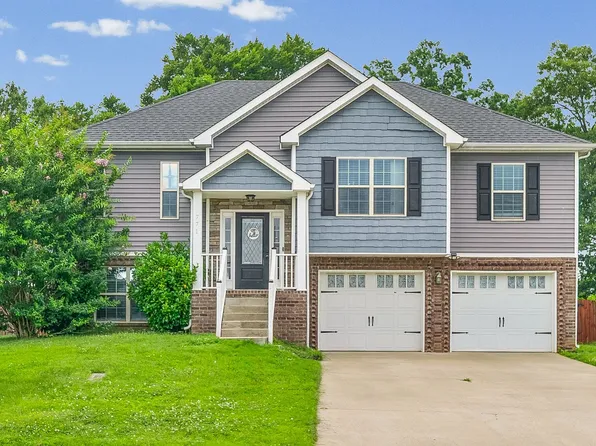 771 Banister Dr, Clarksville, TN 37042