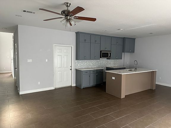 3rd image of 8205 Oak Knoll Ln #B