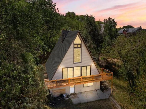 104 E Fife St, Lava Hot Springs, ID 83246