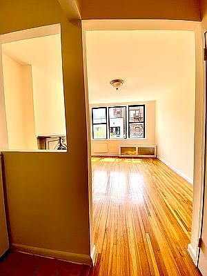 1st image of 409 E 78th St APT 3D