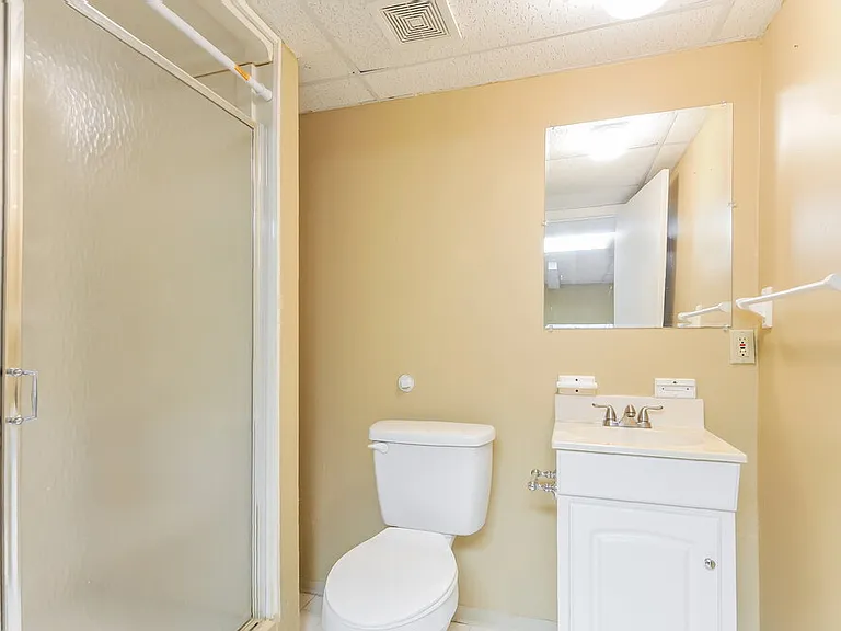 14480 Williamsburg Manor Dr — Photo 17