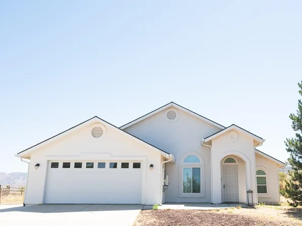 27500 Goldrush Ct, Tehachapi, CA 93561
