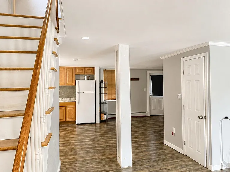 60 Washington St #2 — Photo 4