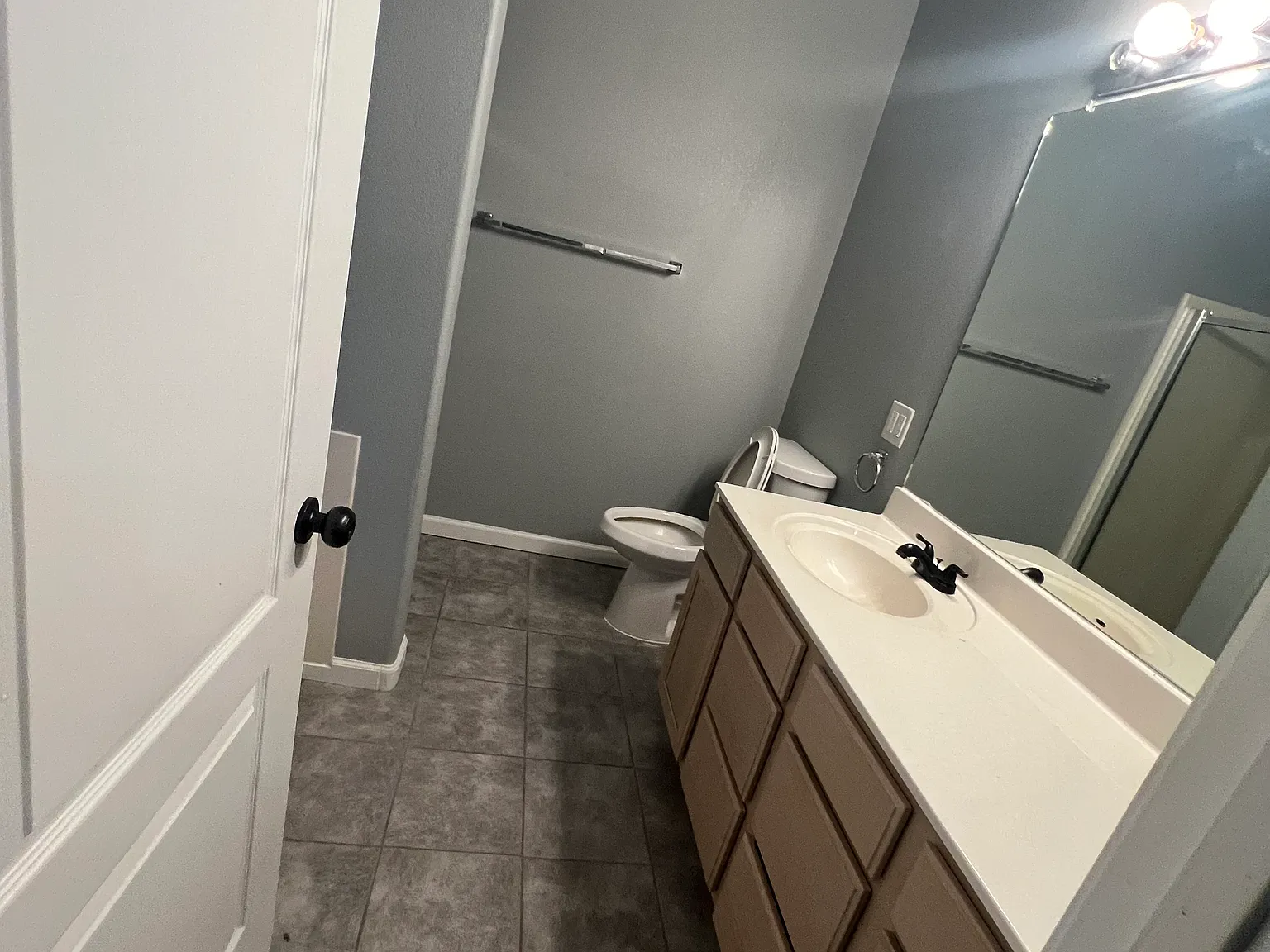 3 Bedroom/ 2 Bathroom home in Northern Meadows — Photo 4