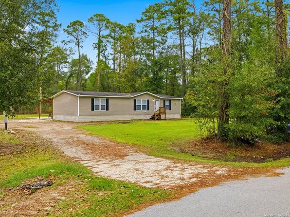 24 County Road 429, Dayton, TX 77535