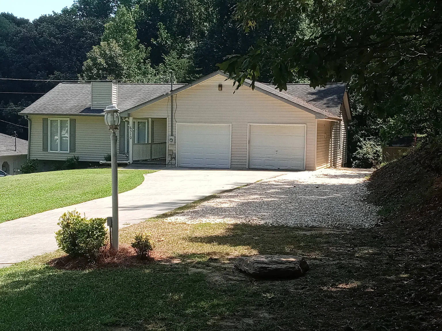 3 bed, 1560 sqft, $1,995 — Photo 2