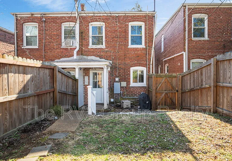 1230 Wallace St — Photo 45