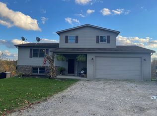 47277 Cats Run Rd, Beallsville, OH 43716