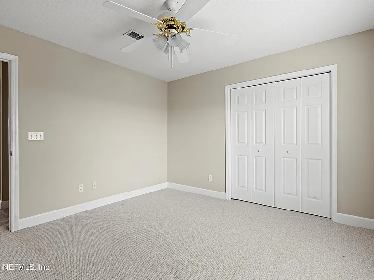 7610 Sentry Oak Cir W — Photo 24