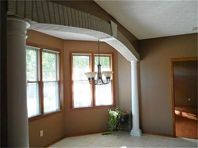 5th image of 2695 Willow Lakes East Blvd