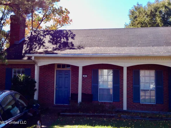 43 Meadowoods Ter, Jackson, MS 39211