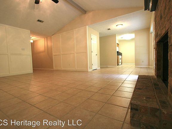 3rd image of 2605 Cumberland Ct