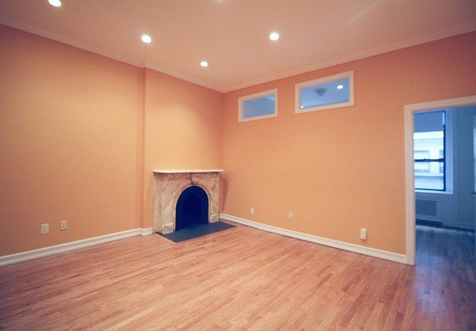 1st image of 4 E 36th St #F4