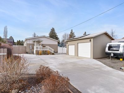 1731 SW 24th St, Redmond, OR, 97756