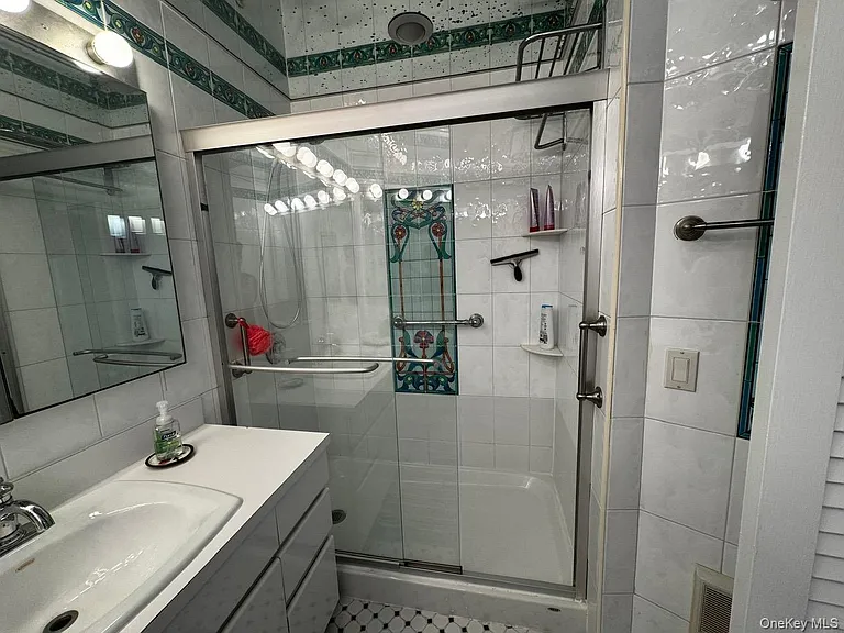830 Shore Rd #4M — Photo 12