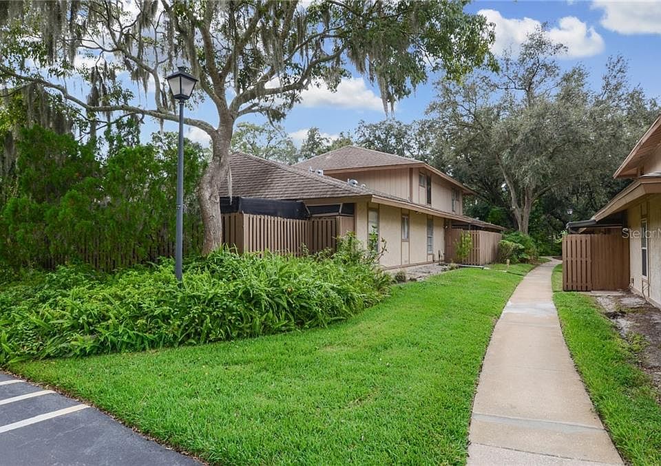 1st image of 3104 Creekgrove Ct