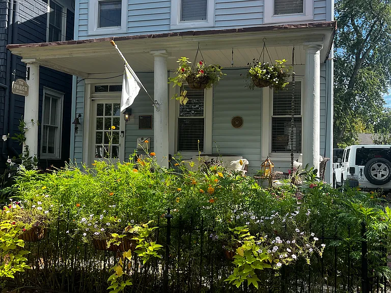 52 Madison Pl #B — Photo 6