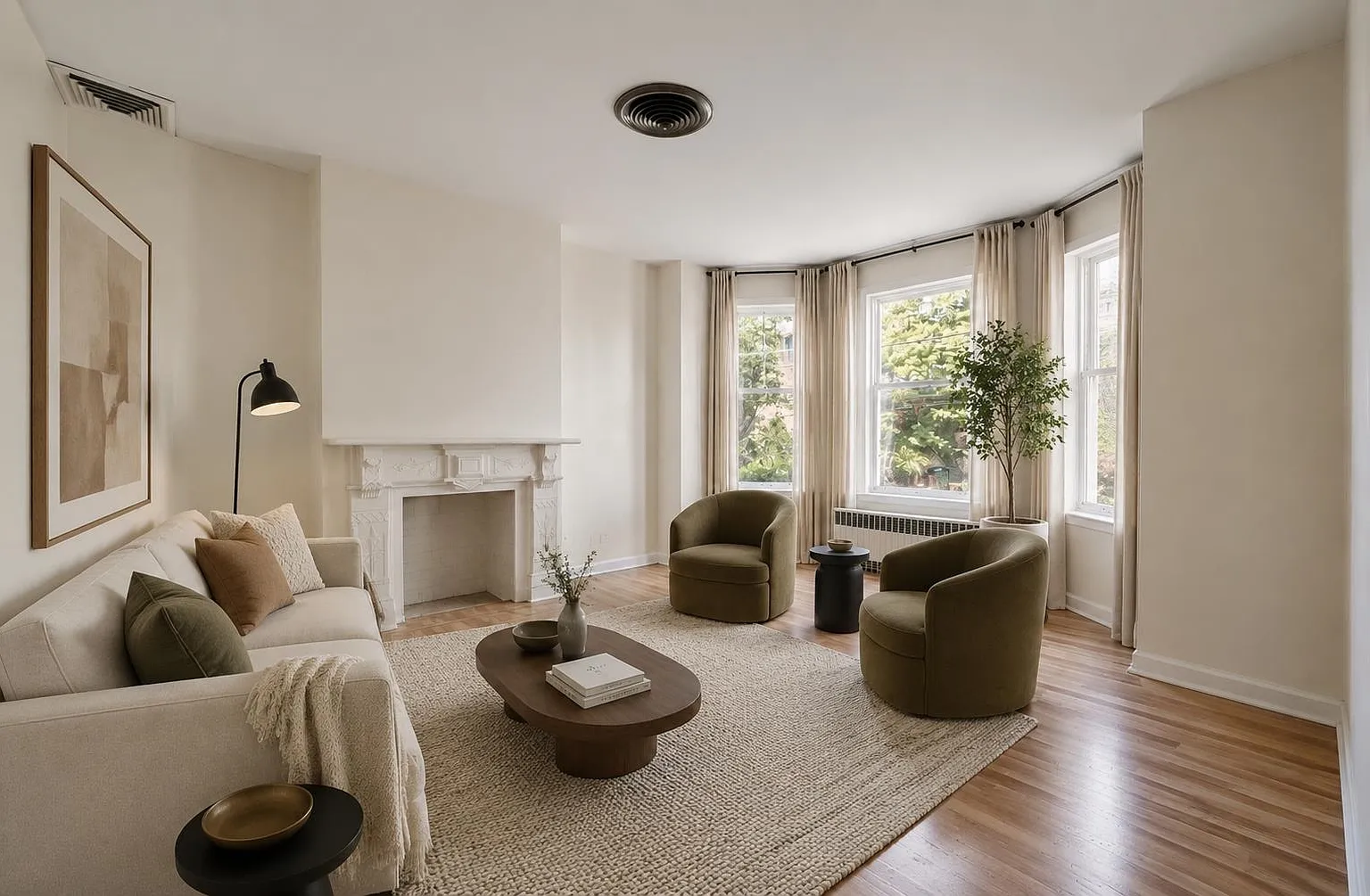3 bed, 1.0 bath, 1100 sqft, $3,500 — Photo 1