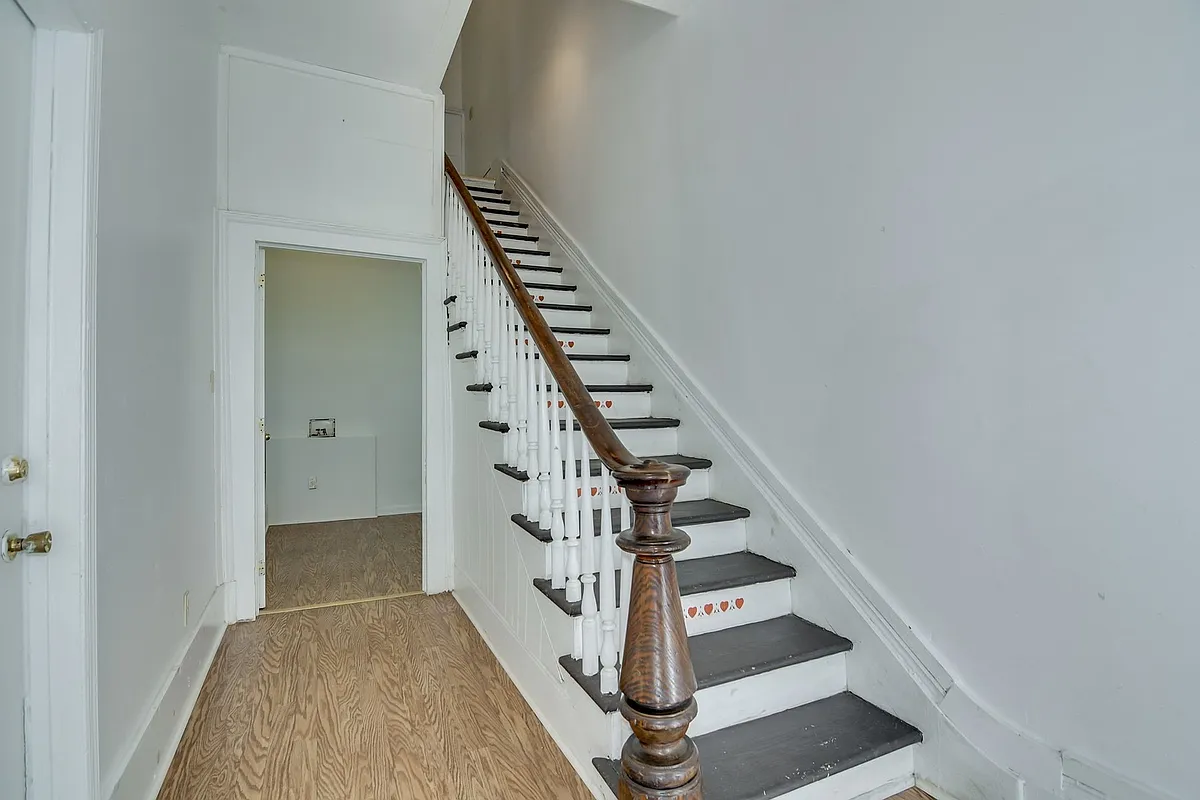 Building Photo - 537 Watkins St #A-B