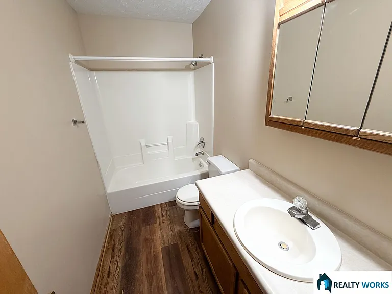 2230 W Todd Ln — Photo 10