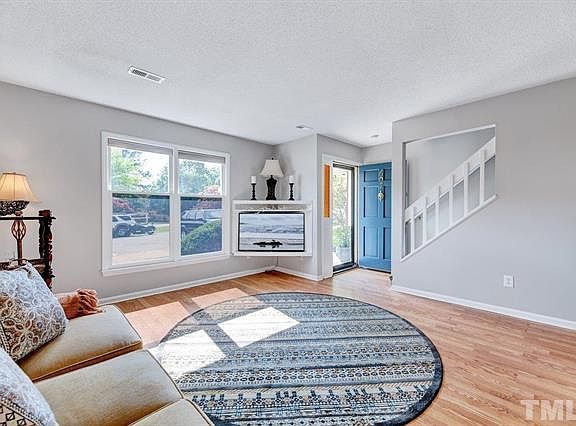 5th image of 607 Springview Trl