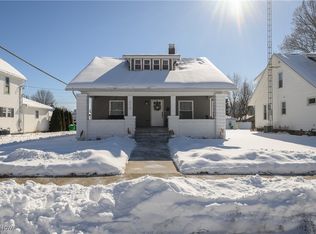 212 E 11th St, Dover, OH