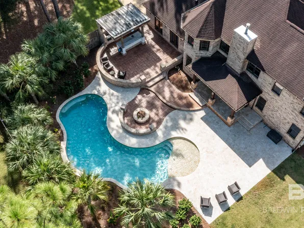 18317 Treasure Oaks Rd, Gulf Shores, AL 36542