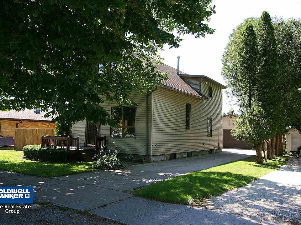 Welcome to 2109 Madison St