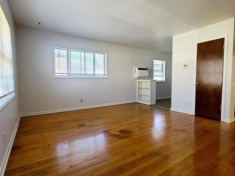 4916 Worth St #4 — Photo 3
