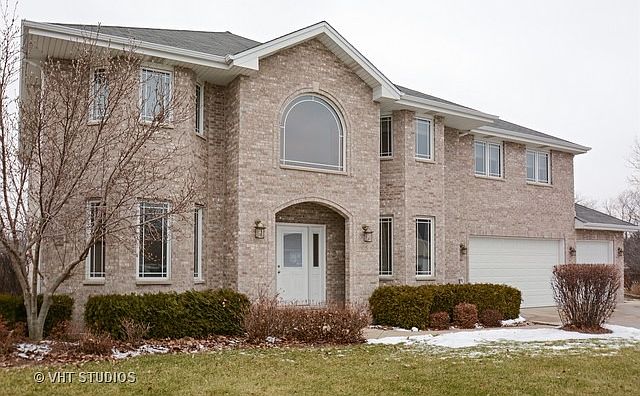 1st image of 605 Wysteria Dr