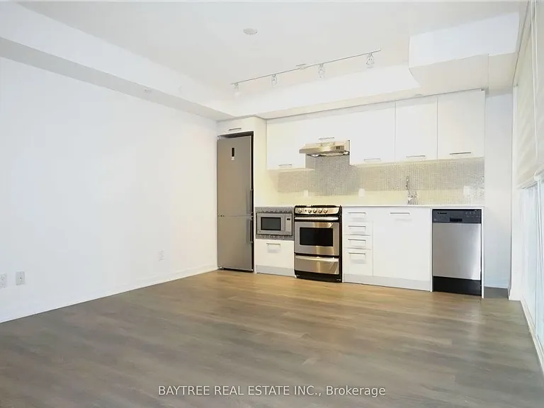 87 Peter St #1012 — Photo 2