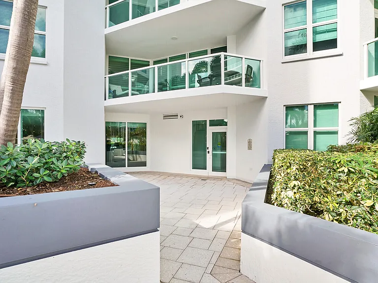 550 SE Mizner Blvd #B209 — Photo 52