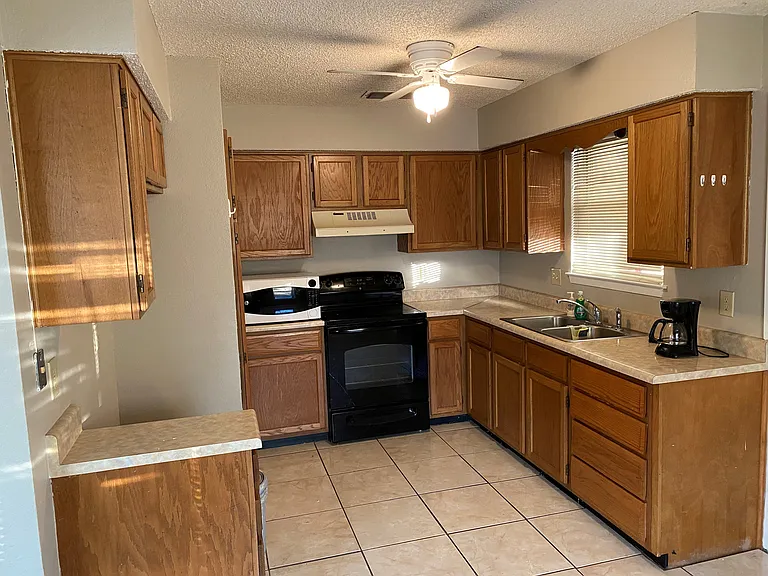 215 Fireside Village Dr — Photo 5