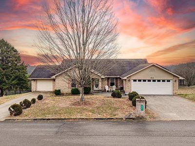 830 River Cliff Dr, Kodak, TN, 37764