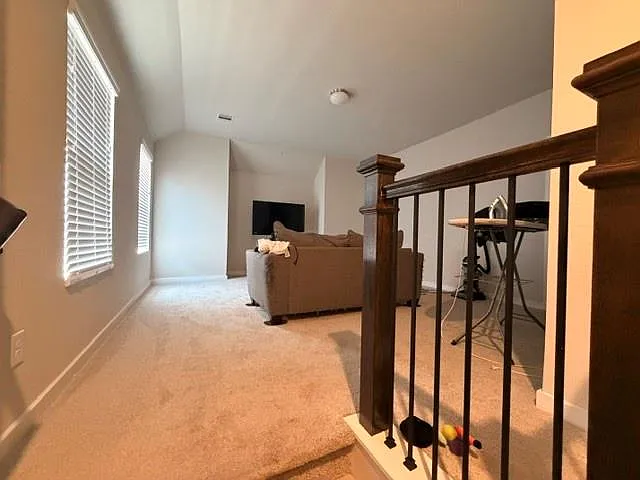 2719 Oakleaf Ash Ln — Photo 16