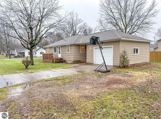 120 Sheler St, Coleman, MI 48618