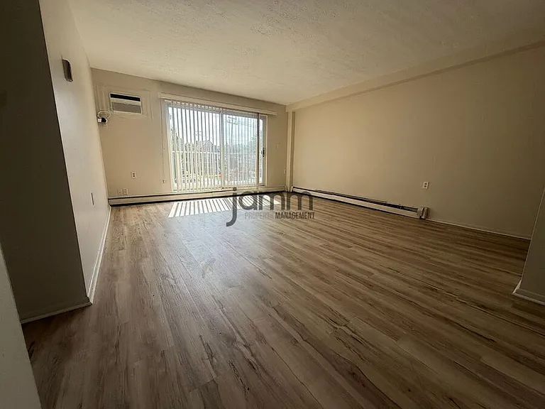 3160 W 14th St #203 — Photo 3