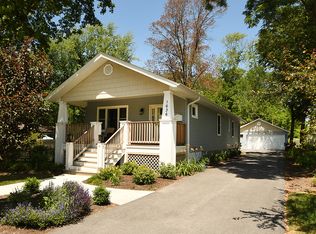 1636 Olive Rd, Homewood, IL 60430