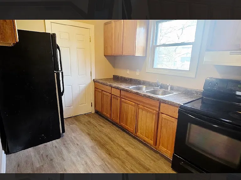 147 Brighton Dr — Photo 13