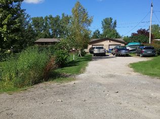 4236 Thompson Rd, Linden, MI 48451