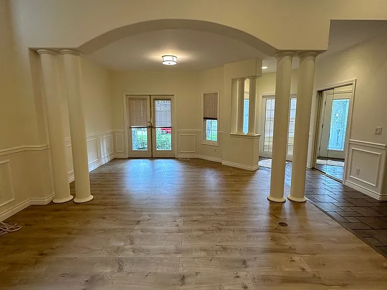 8616 Blue Grouse Way — Photo 34