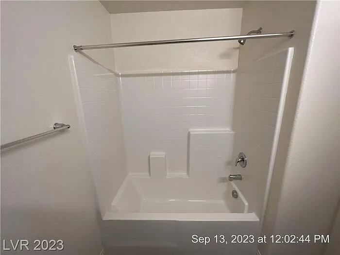 2750 Frosted Teal Ave — Photo 24