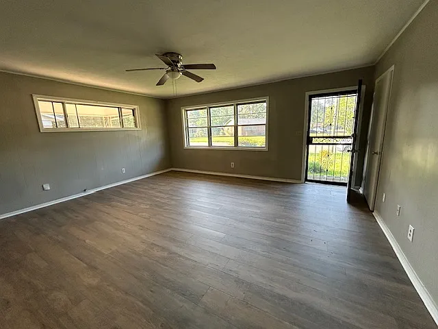 3 bed, 1576 sqft, $1,300 — Photo 4