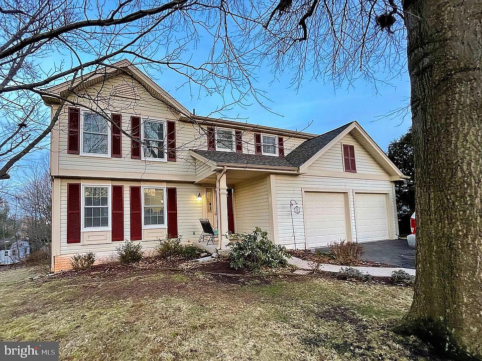 1st image of 212 Leslie Ct