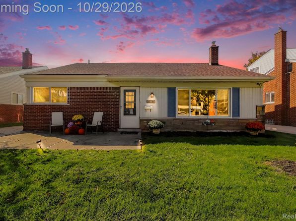 32737 Benson Dr