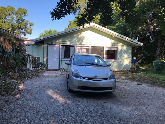 2nd image of 1735 10th St #B