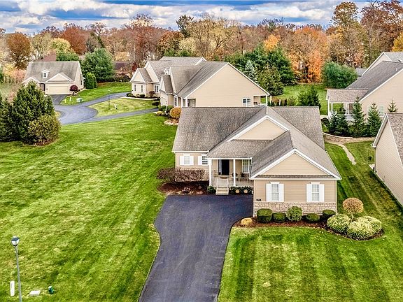 3rd image of 8695 Kimblewick Ln NE